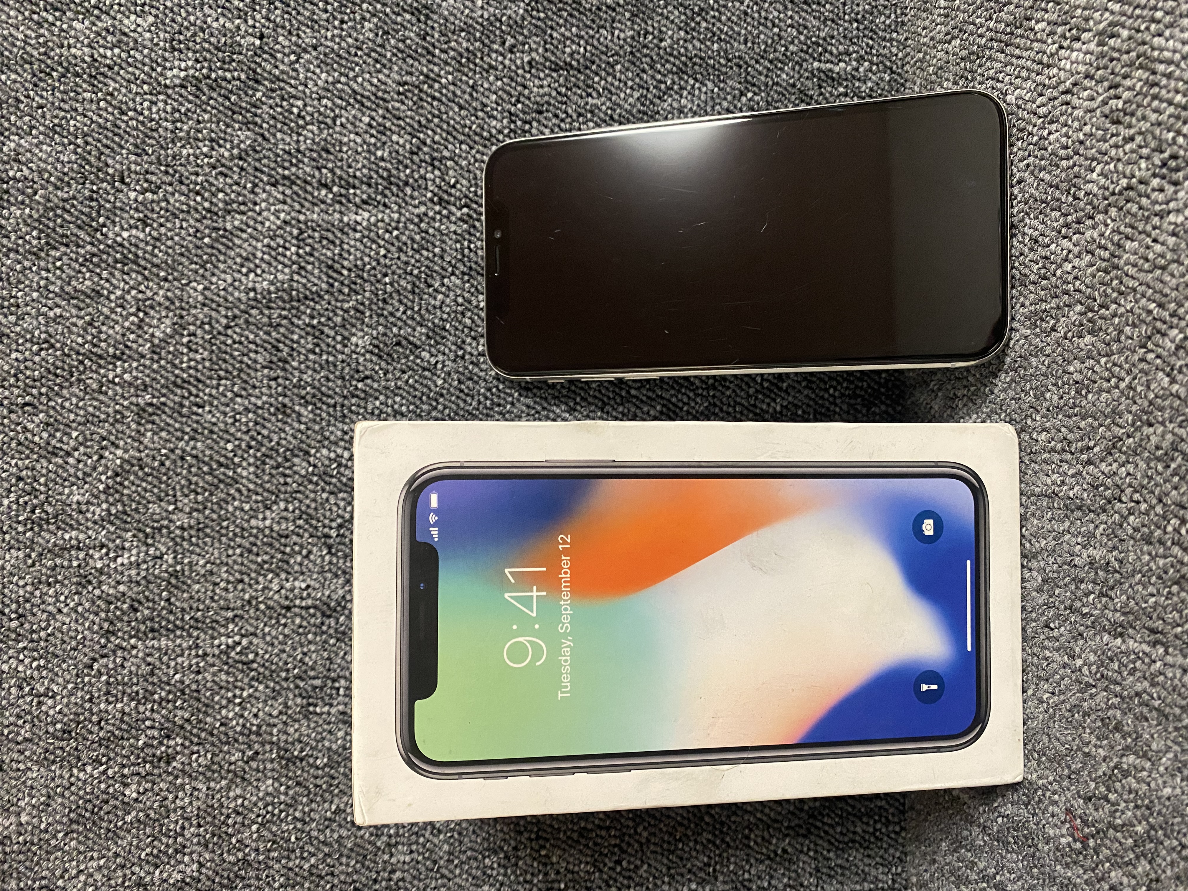 Apple iPhone X 64GB Silver