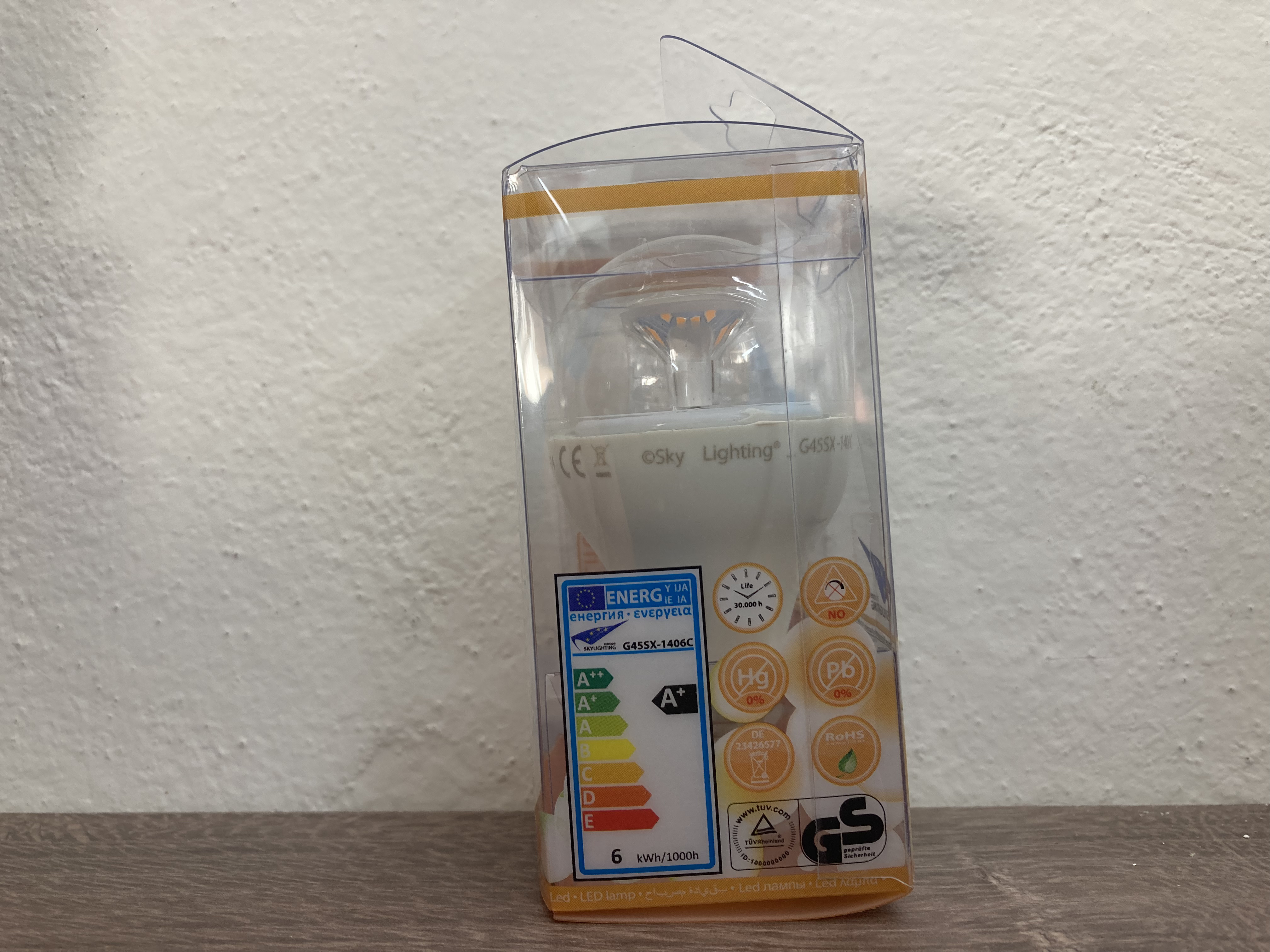 LED žárovka E14 SKYLIGHTING 6W G45SX-1406C 3000K teplá bílá