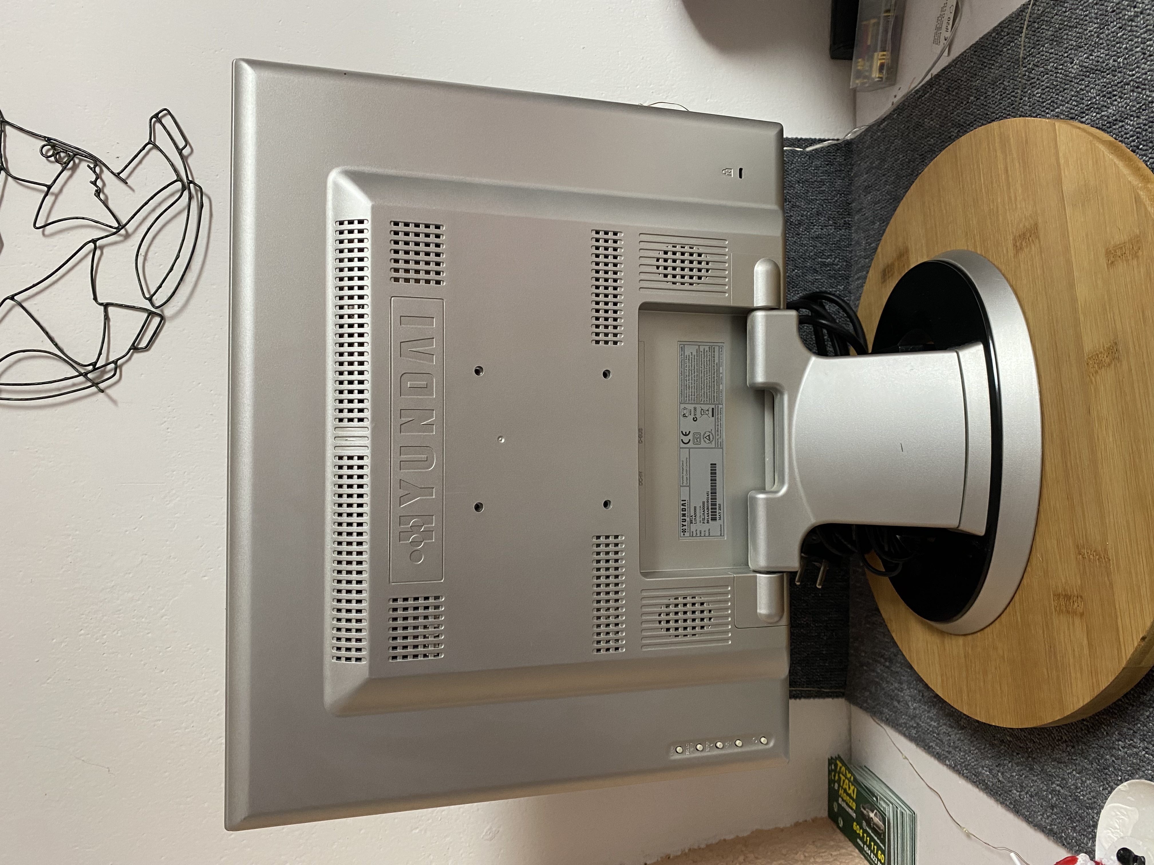 Monitor Hyundai L19A00000