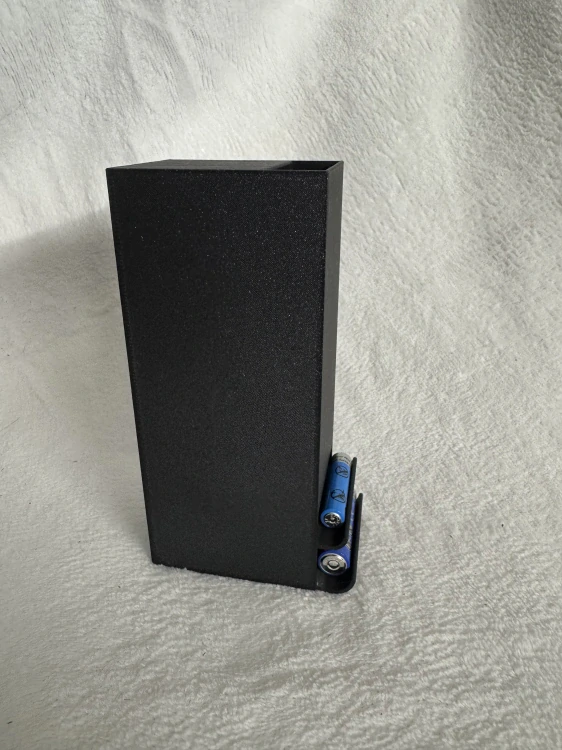 Pořadač na baterie 3D tisk černý