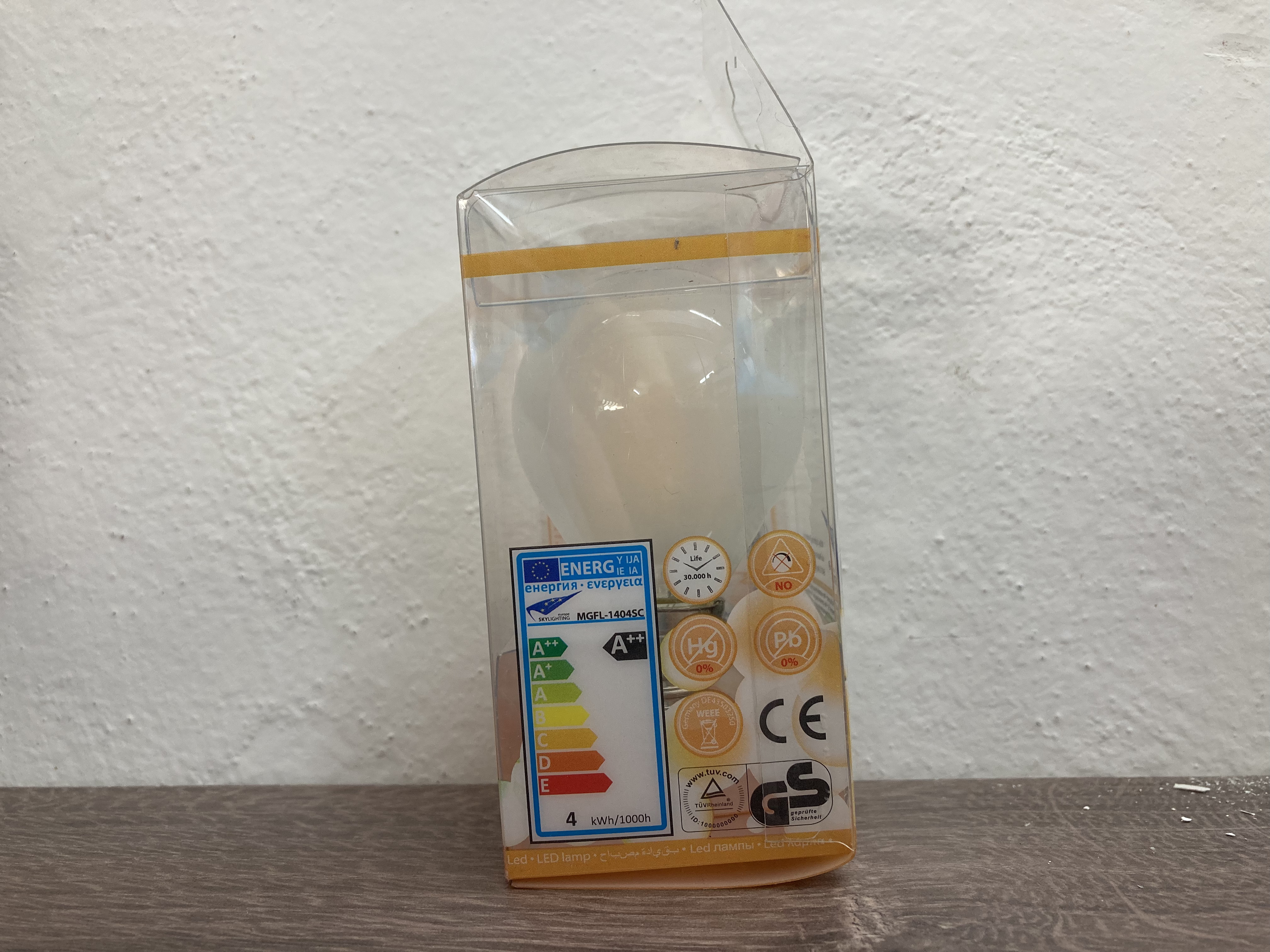 LED žárovka E14 4W malá baňka SKYLIGHTING MGFL-1404SC 3000K teplá bílá