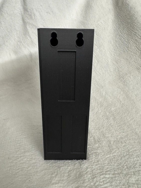 Pořadač na baterie 3D tisk černý